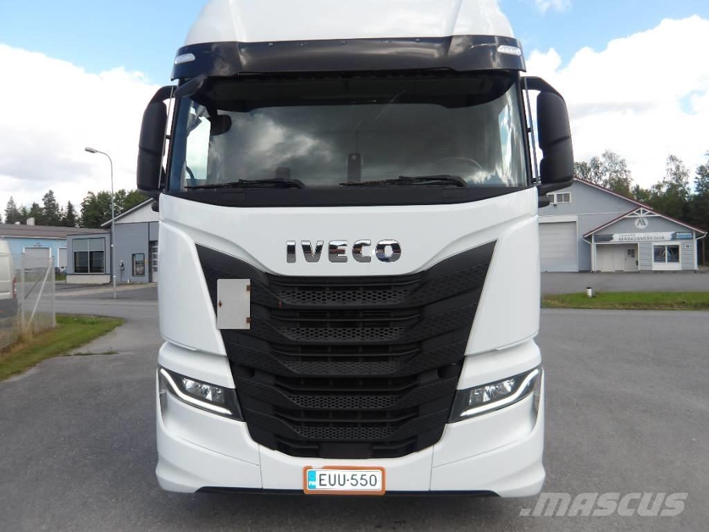 Iveco AS 440 STX Autotractoare