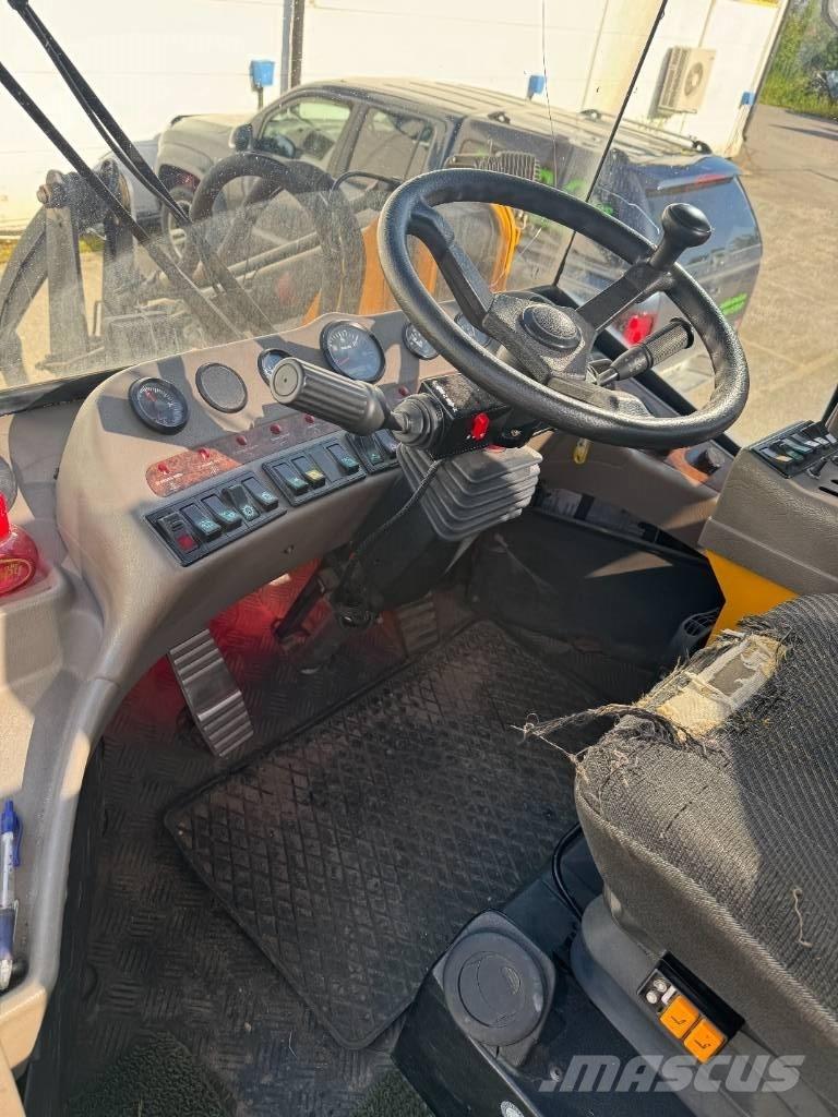  Ljungbymaskin L9 Incarcator pe pneuri