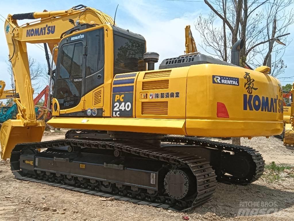 Komatsu PC 240-8 Excavatoare pe șenile
