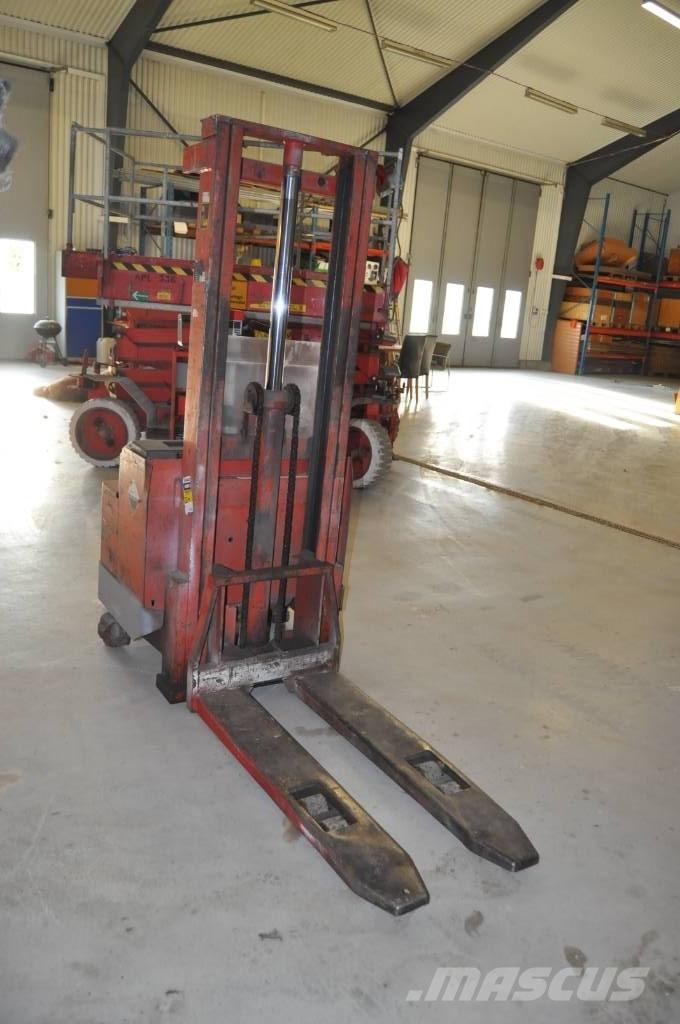 BT LGV1000 /  EL-TRUCK Stivuitor electric