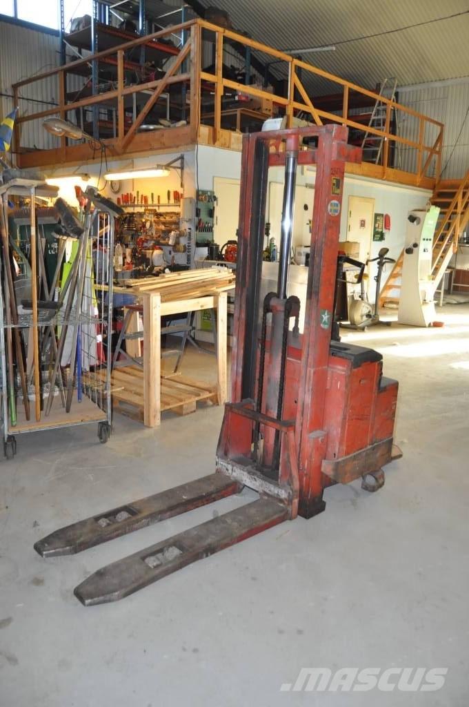 BT LGV1000 /  EL-TRUCK Stivuitor electric