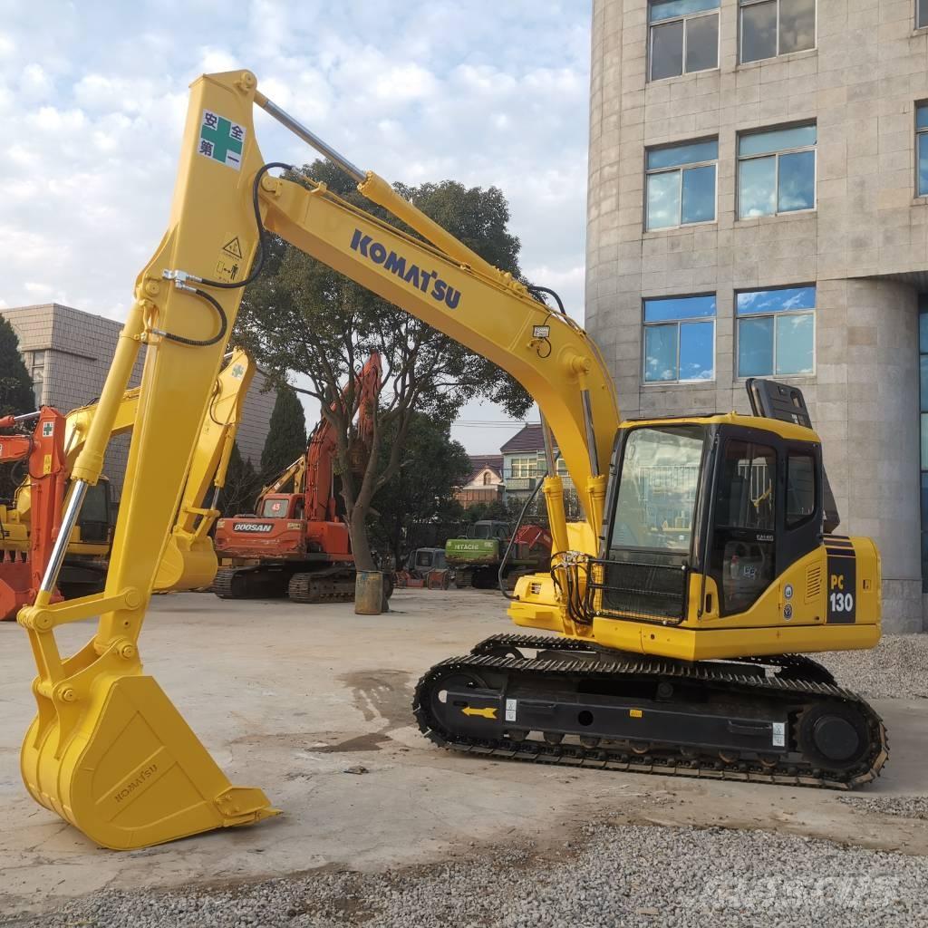 Komatsu PC 130 Excavatoare pe șenile
