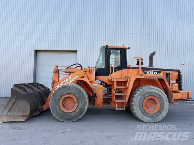 Doosan DL 400 Incarcator pe pneuri