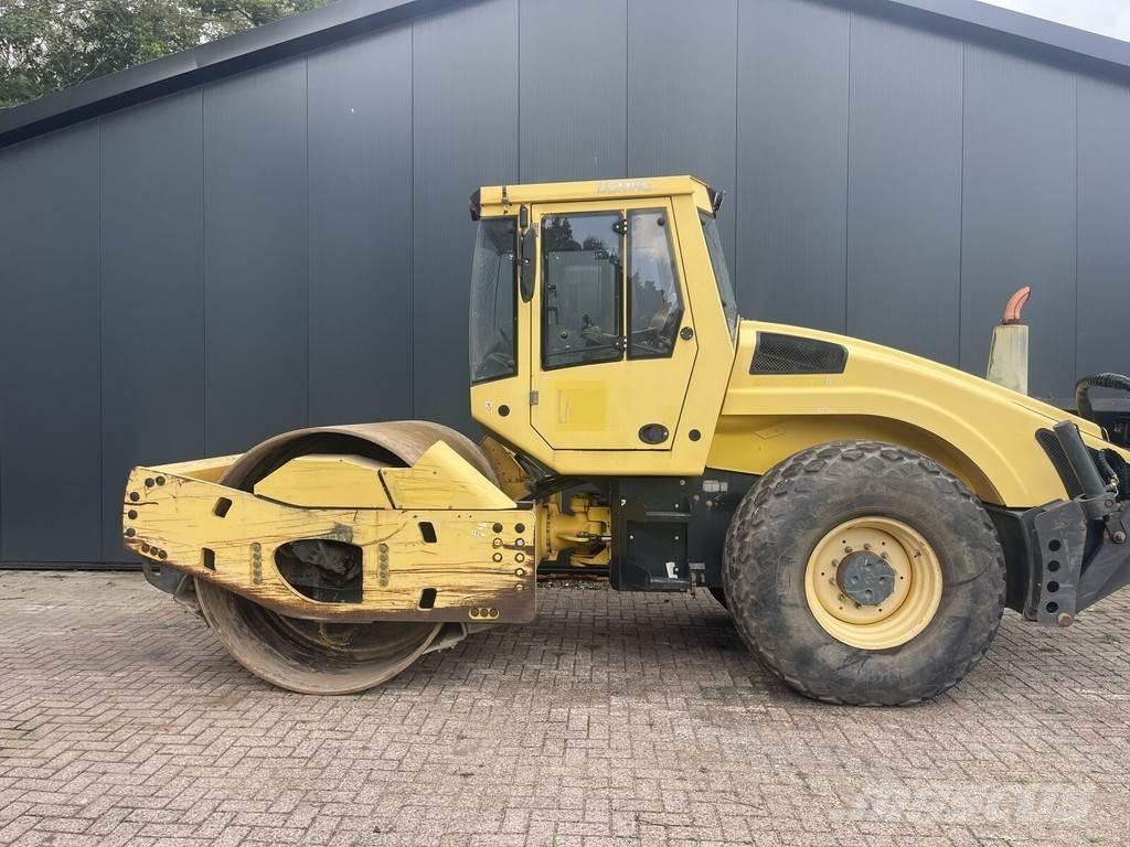 Bomag Bw 213 Cilindri compactori cu roti