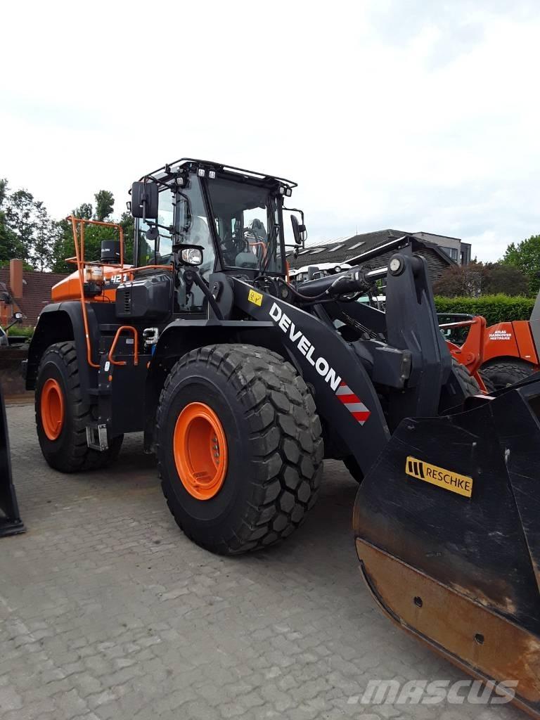 Doosan DL 420-7 Incarcator pe pneuri