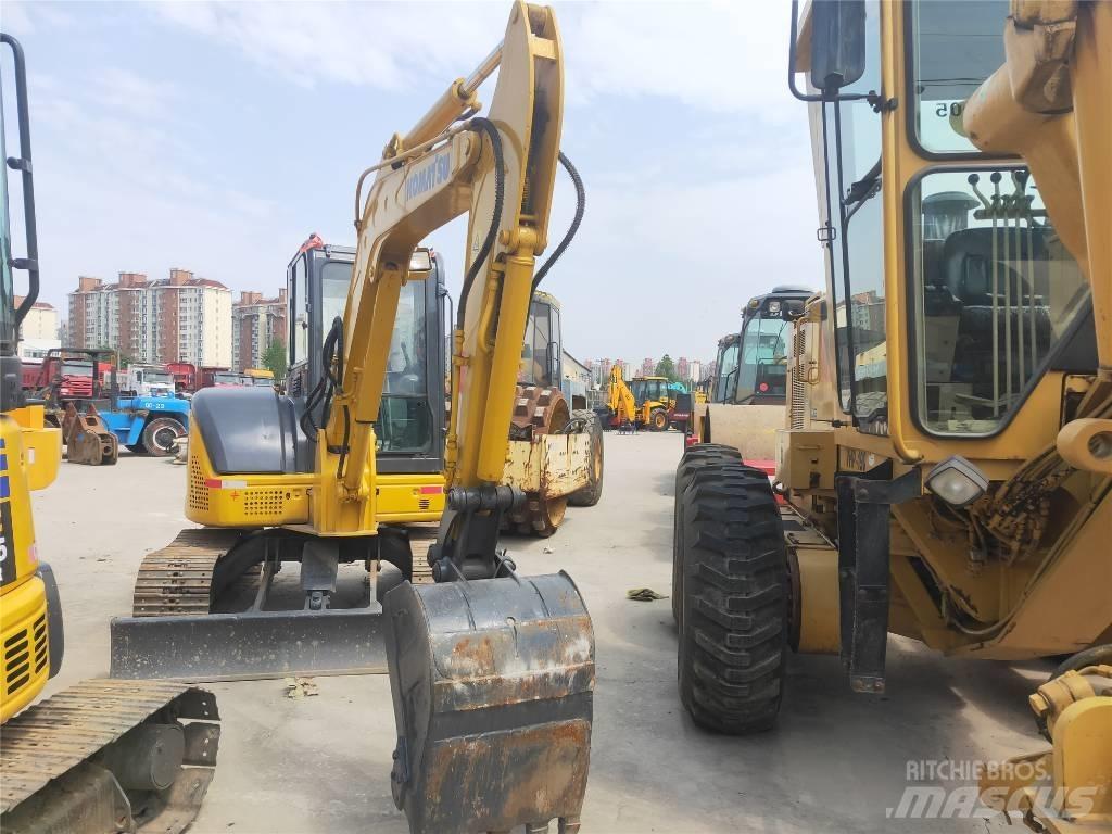 Komatsu PC56-7 Excavatoare pe șenile
