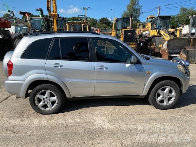 Toyota RAV-4 Masini