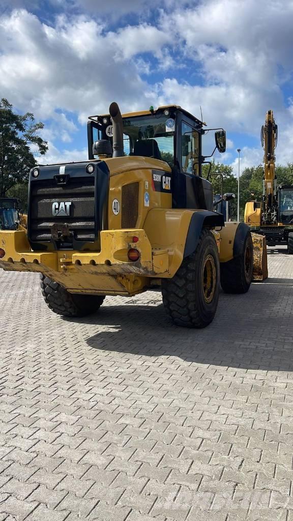 CAT 938M Incarcator pe pneuri