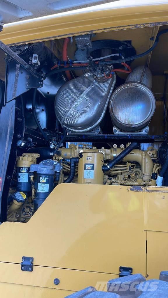 CAT 938M Incarcator pe pneuri