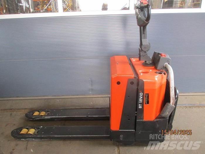 BT LPE 200-6 Transpaleta cu platforma