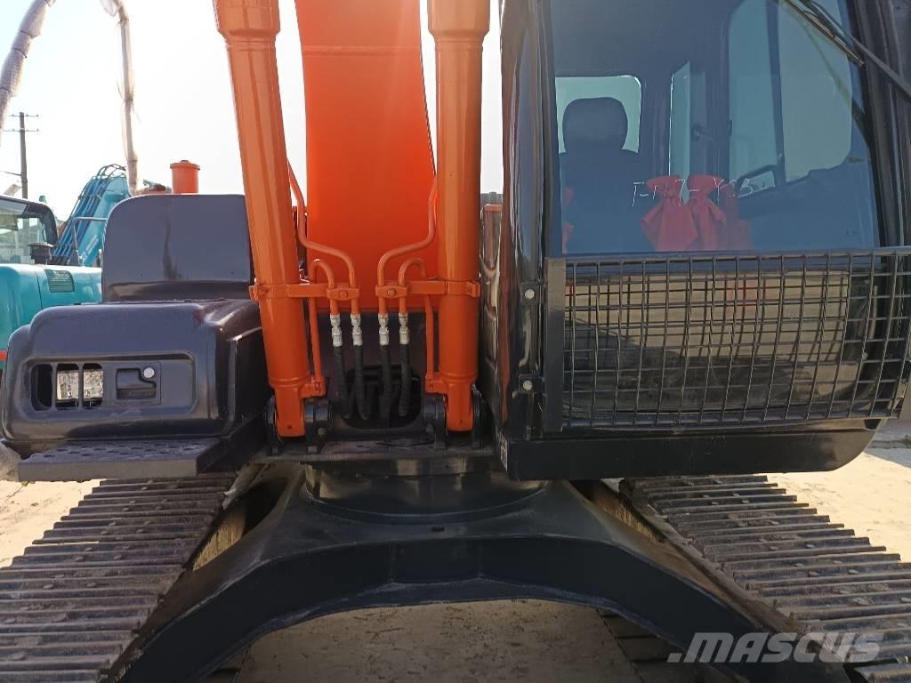Hitachi ZX 120 Excavatoare pe șenile
