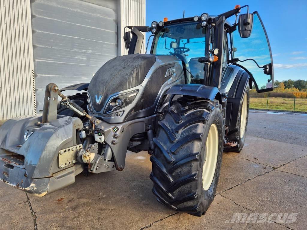 Valtra T 254 Tractoare