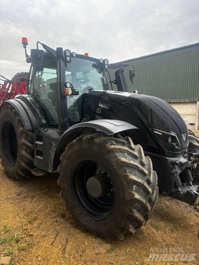 Valtra T 254 V Tractoare
