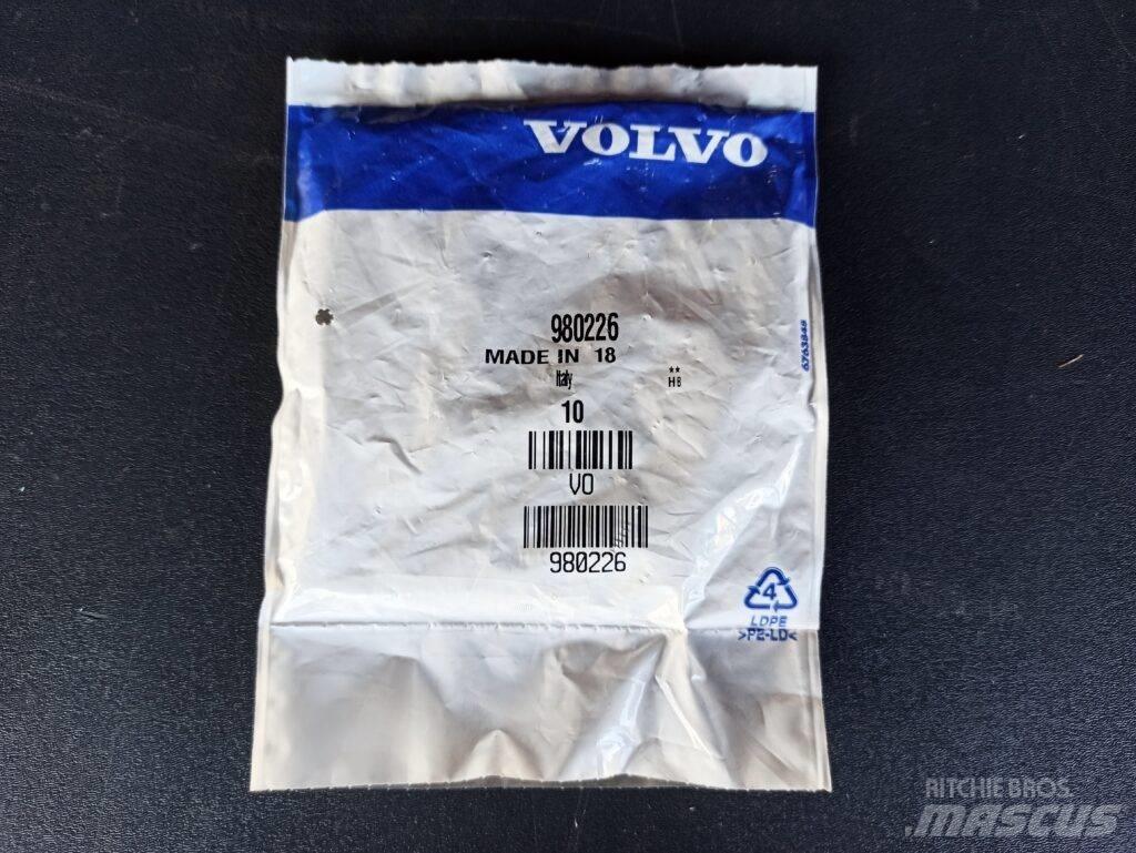 Volvo STUD 980226 Transport - Altele