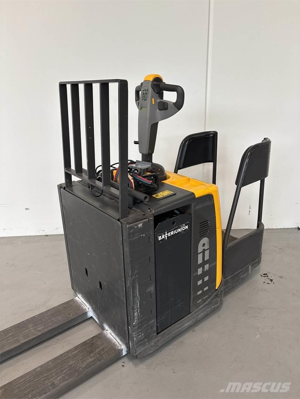 Atlet PMR200P Camioane cu platforma