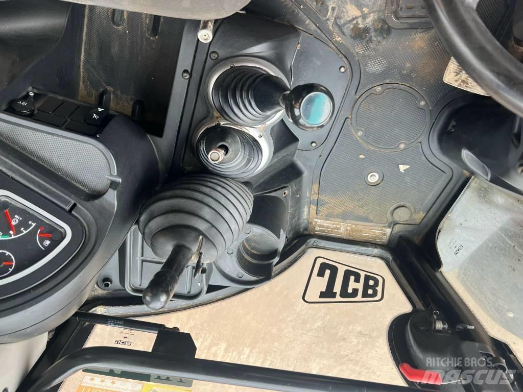 JCB 3 CX Buldoexcavatoare