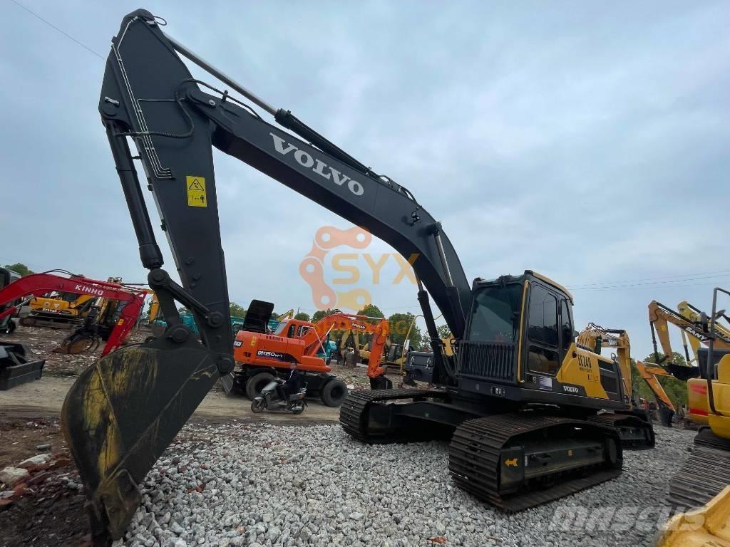 Volvo EC 240 B Excavatoare pe șenile
