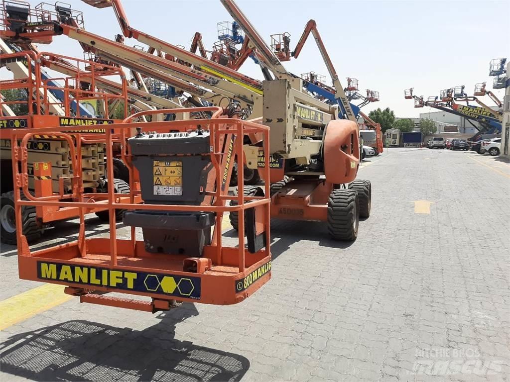 JLG 450AJ Nacele cu brat articulat