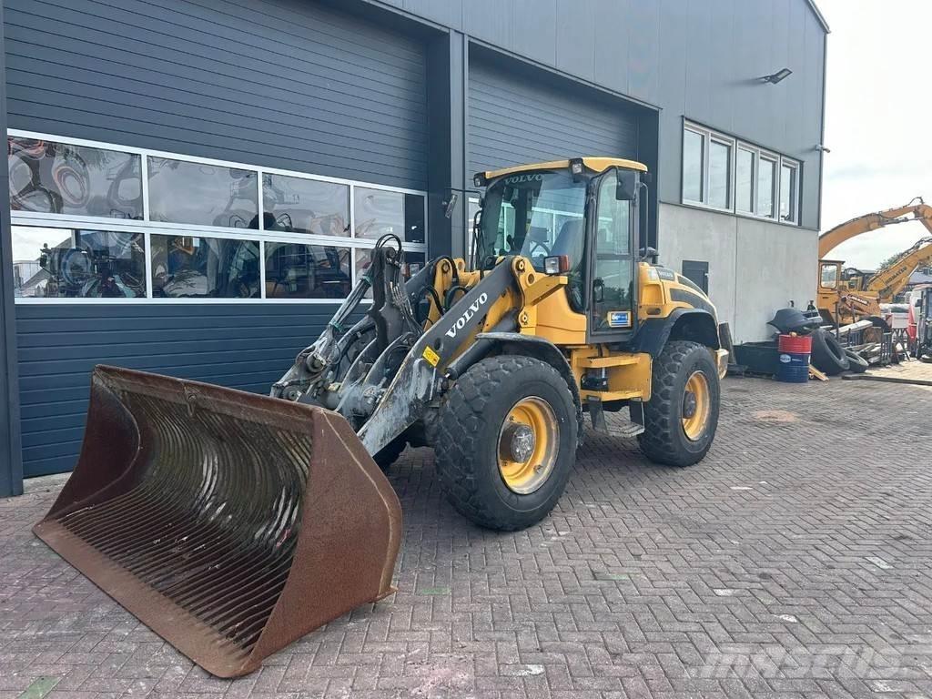 Volvo L45G Incarcator pe pneuri