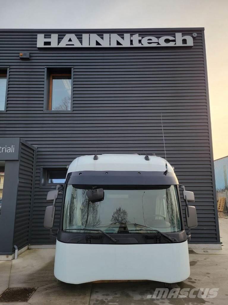Renault T model Cabine si interior