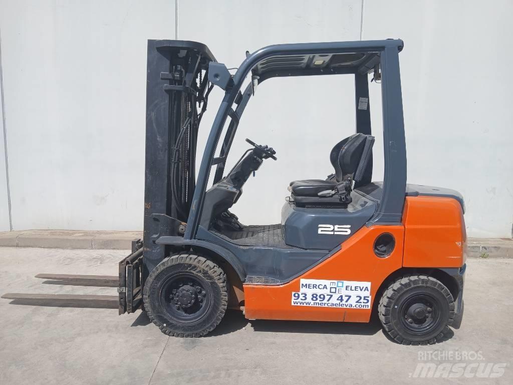 Toyota 02-8FDF25 Stivuitor diesel