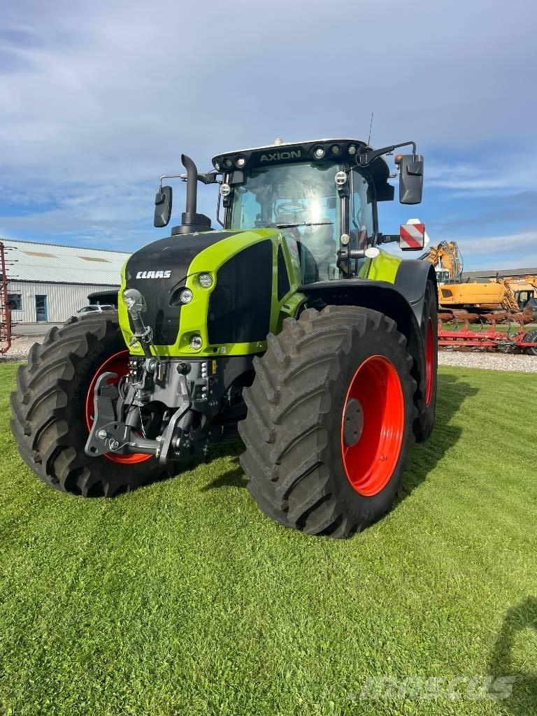 CLAAS Axion 960 Tractoare