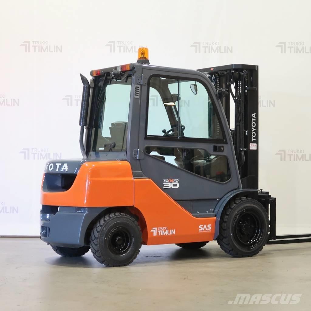 Toyota 02-8FDF30 Stivuitor diesel