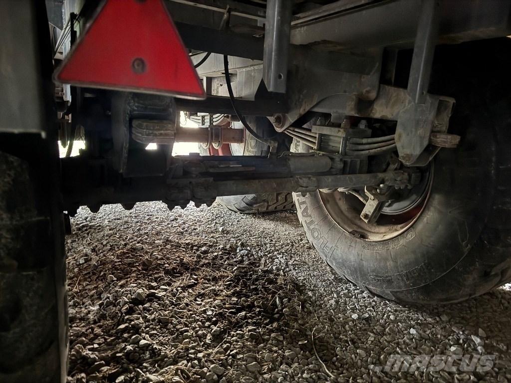 CLAAS Quantum 5800 P Remorci cu autoîncarcare