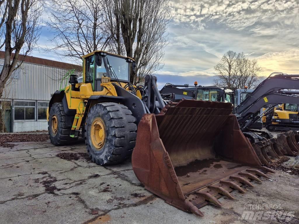 Volvo L 220 H Incarcator pe pneuri