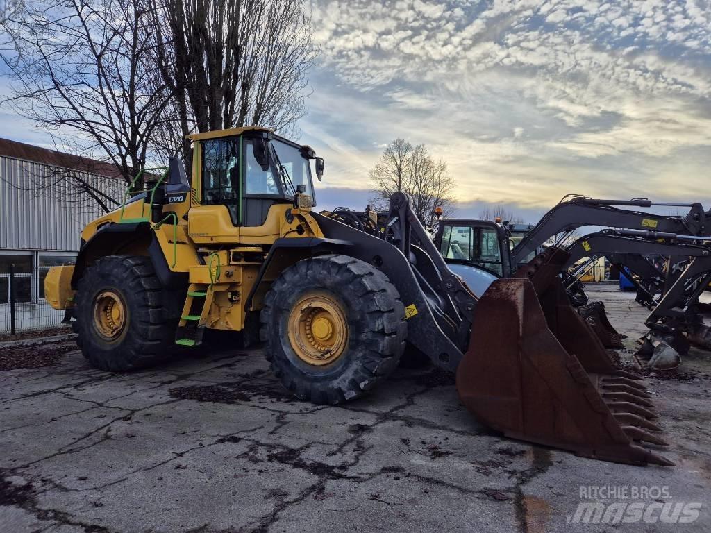 Volvo L 220 H Incarcator pe pneuri