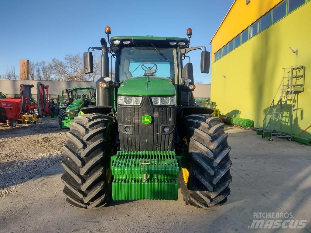 John Deere 7270 R Tractoare