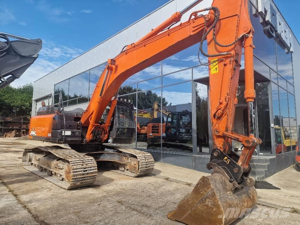 Hitachi ZX300LC-5 Excavatoare pe șenile
