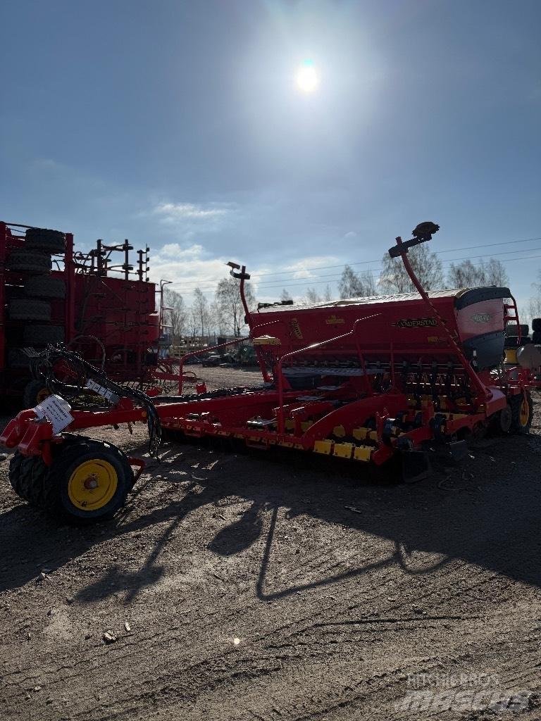 Väderstad Rapid400C Perforatoare