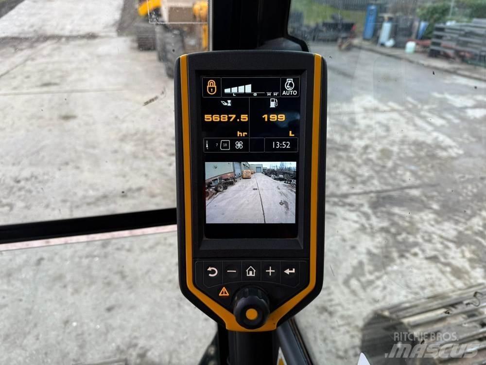 JCB JS145 Excavatoare pe șenile
