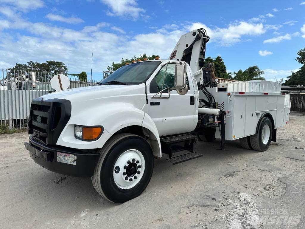 Ford F 750 XL SD Camioane cu macara