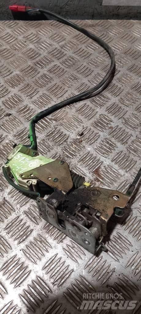 Scania R 440    1889268 Cabine si interior