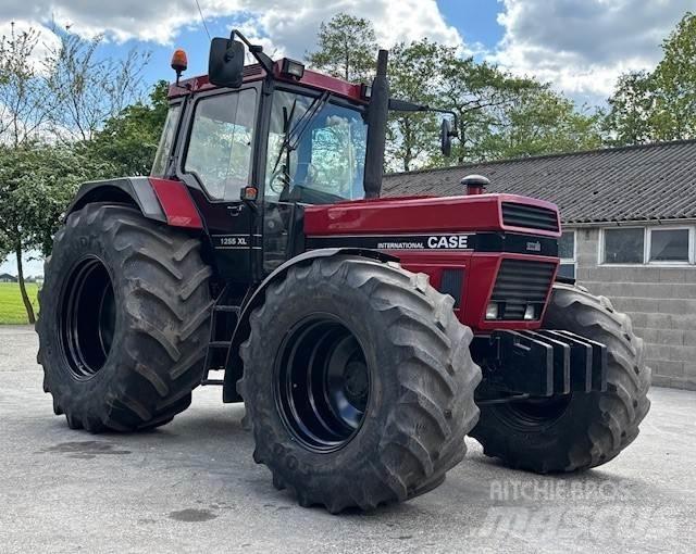 Case IH 1255 XL Tractoare