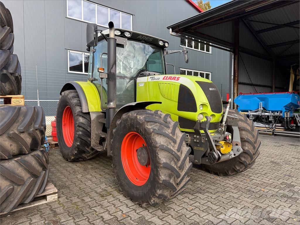 CLAAS Ares 697 ATZ Tractoare
