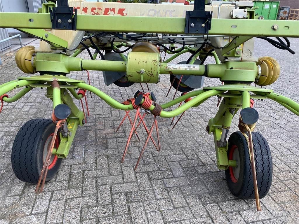 CLAAS volto 1050T Greble