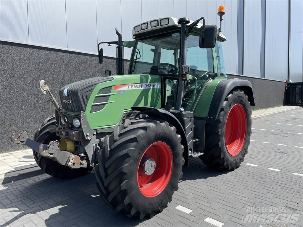 Fendt 312 Vario Tractoare