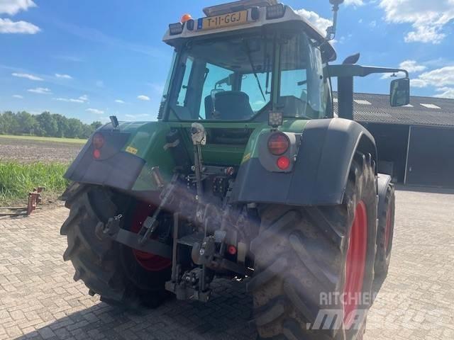Fendt 714 Com3 Tractoare