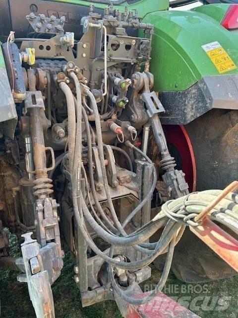 Fendt 724 Gen 7 Tractoare