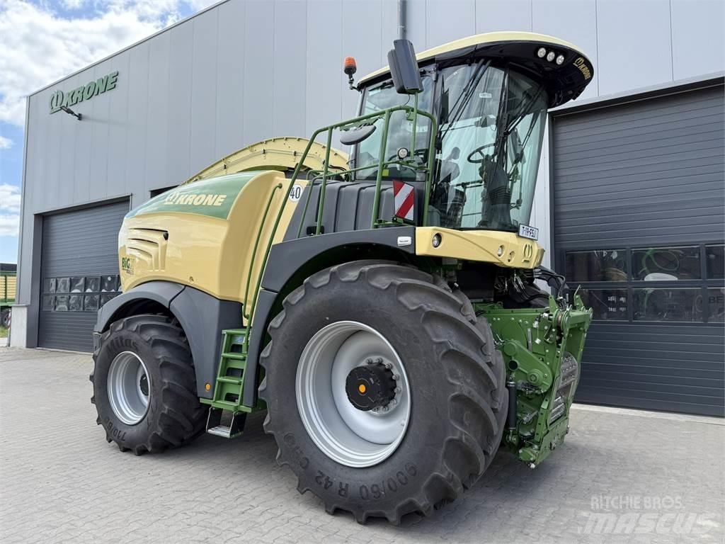 Krone BigX 630 Debalotare, taiere, impachetare