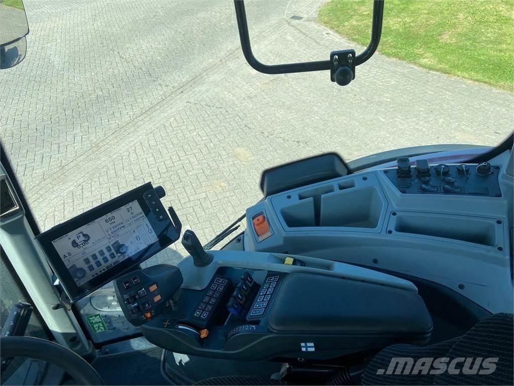 Valtra T 254 Tractoare
