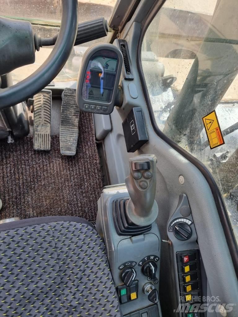 Volvo EW 160 B Excavatoare cu roti