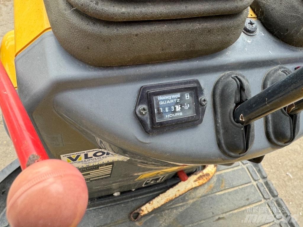 Yanmar SV08 (AH918) Mini excavatoare < 7t
