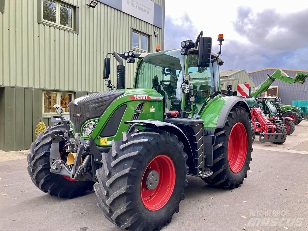 Fendt 724 Profi Plus Tractoare