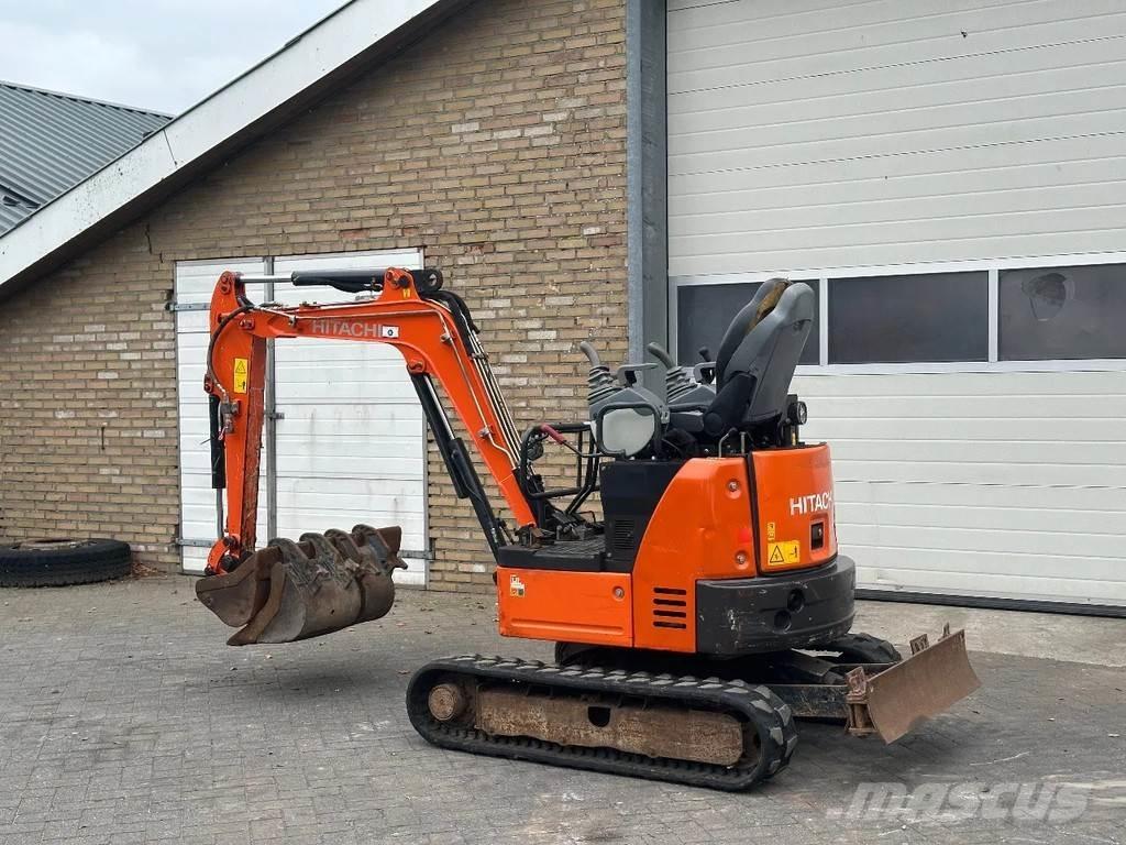 Hitachi ZX19U-6 YR Mini excavatoare < 7t