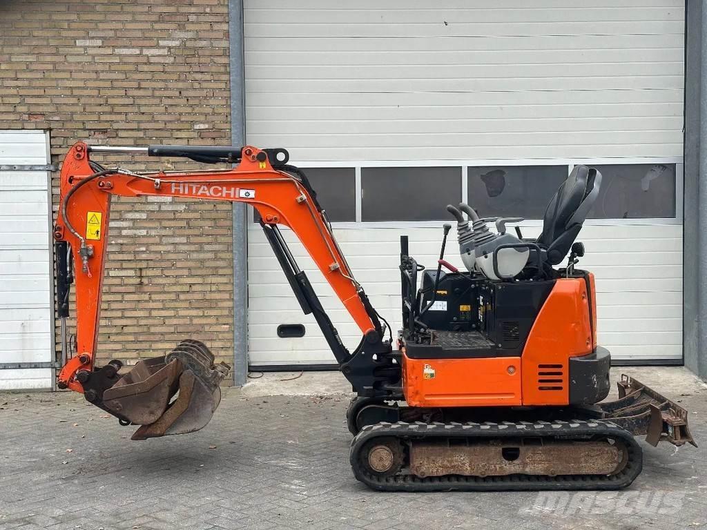 Hitachi ZX19U-6 YR Mini excavatoare < 7t