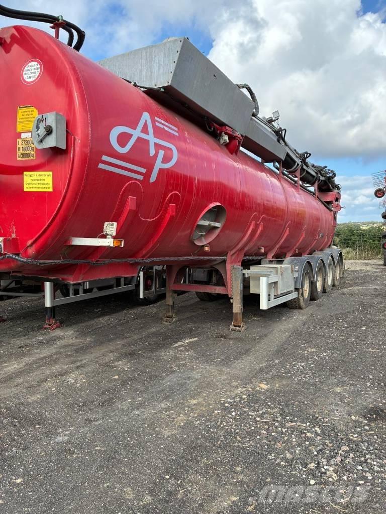 AMT AP gylletrailer Cisterna semi-remorci